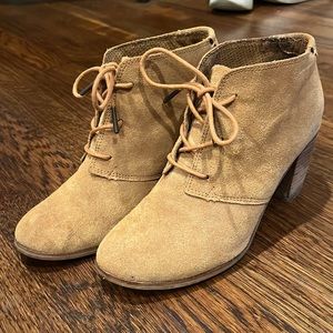 Toms Lunata Heeled Ankle Boots 8.5